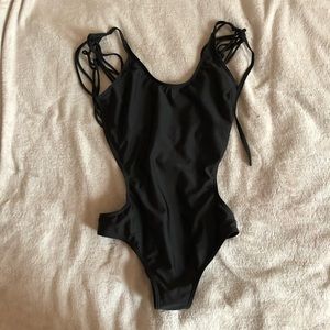 Backless bathing suit